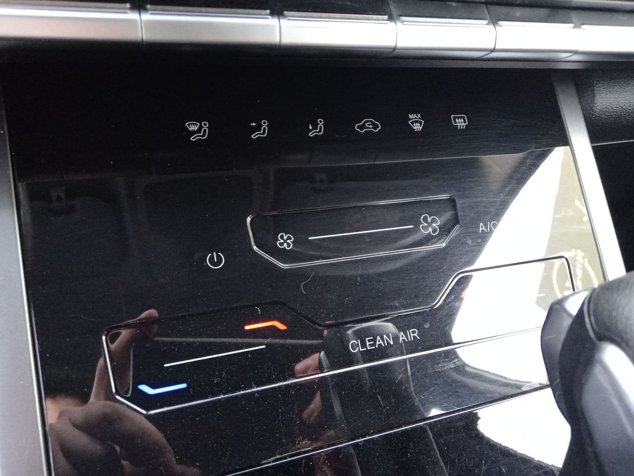 Chery Tiggo 3 Pro — foto 21 de 26