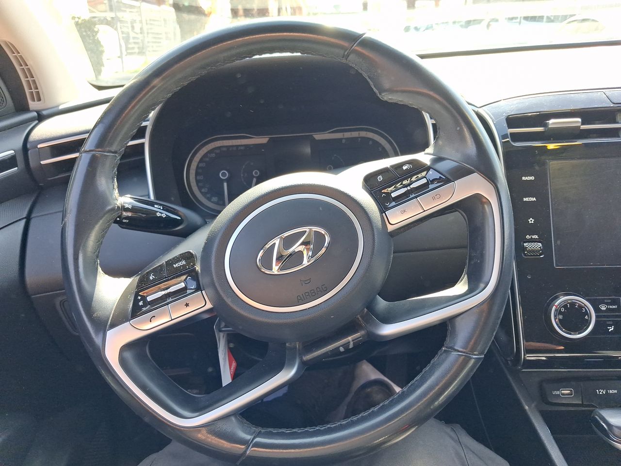 Hyundai Tucson — foto 17 de 28