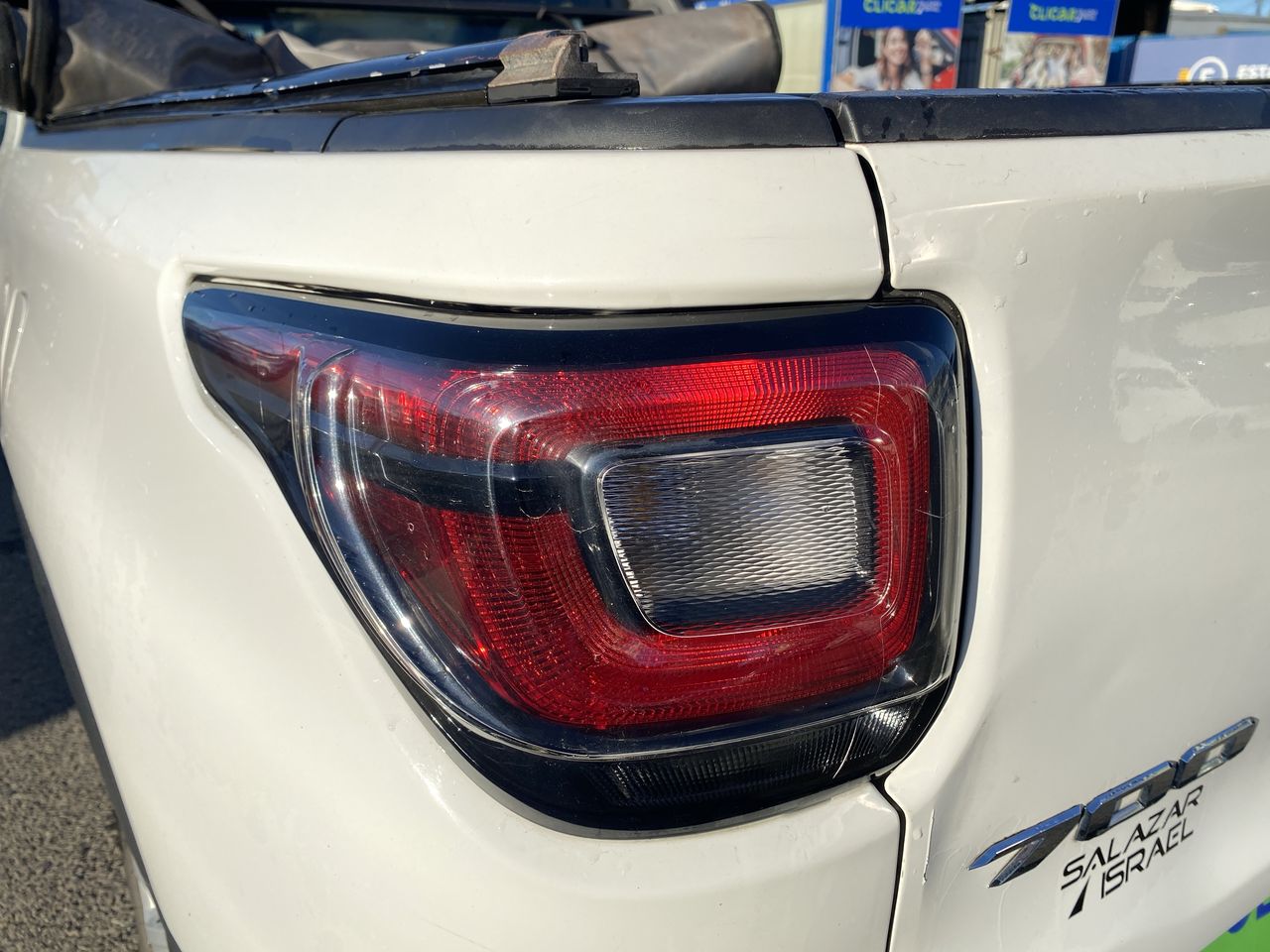 KIA Sportage — foto 12 de 23