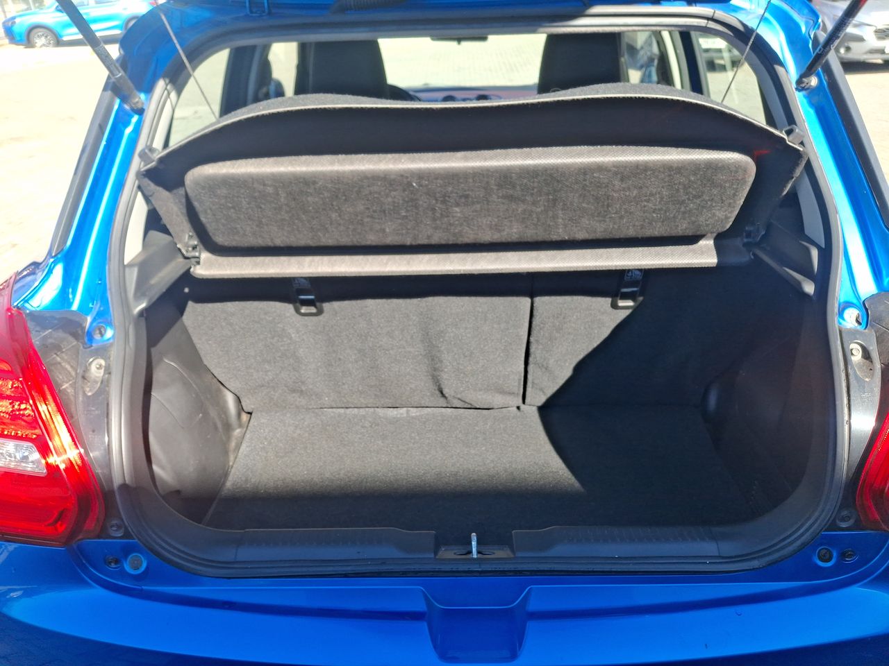 Chevrolet Silverado — foto 22 de 36