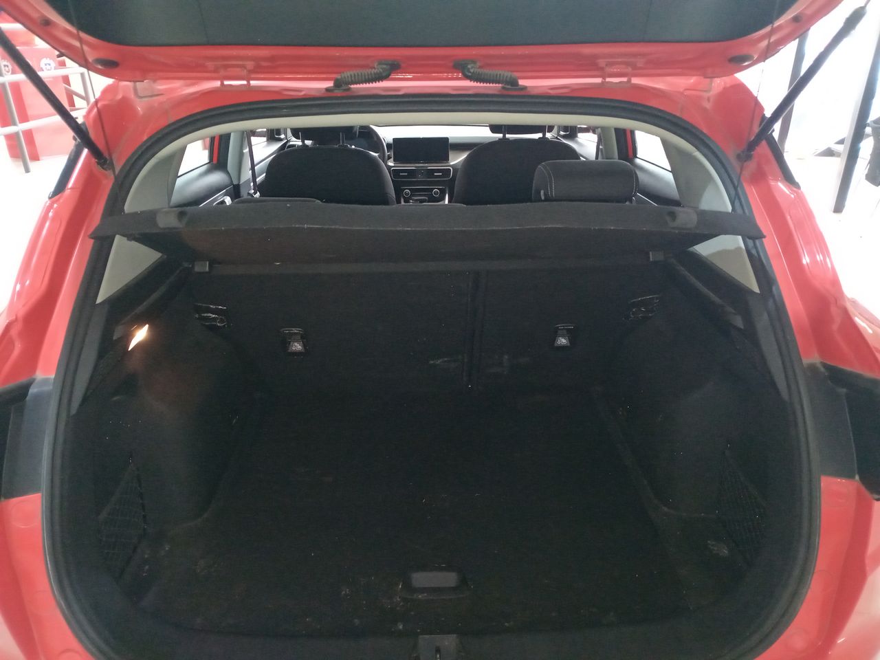GEELY - 19