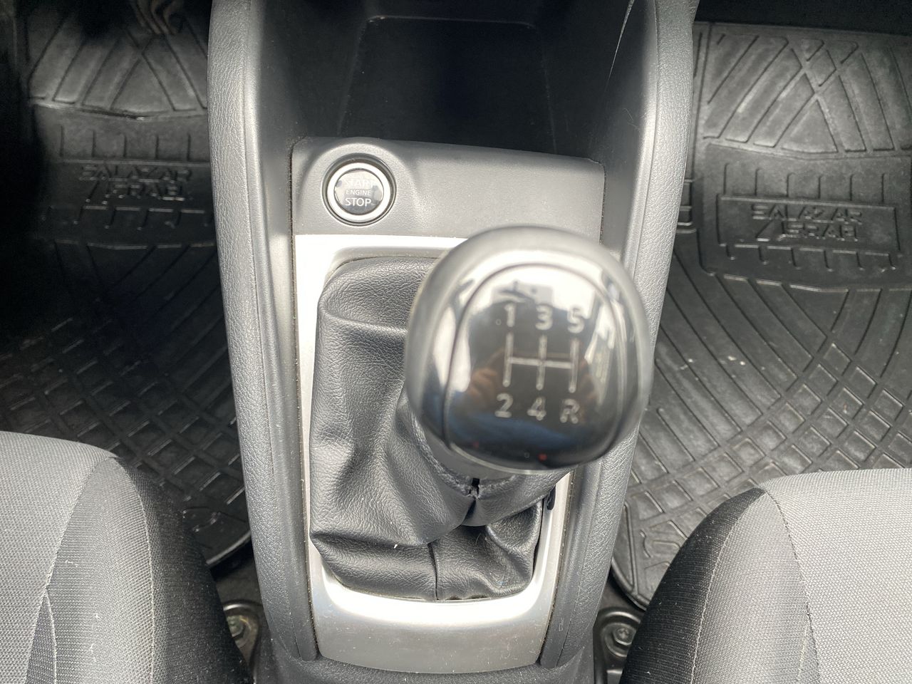 NISSAN - 21