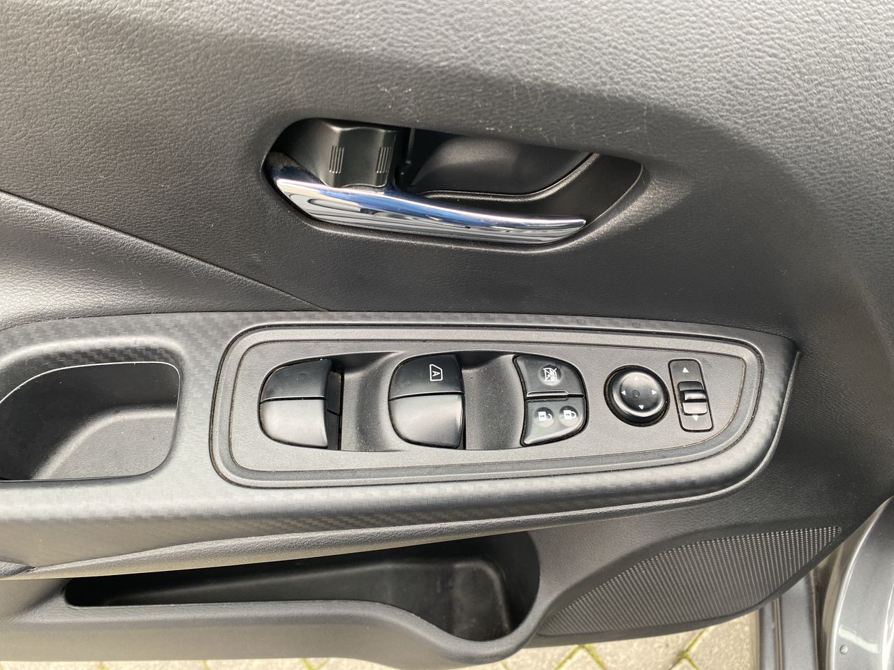 NISSAN - 13