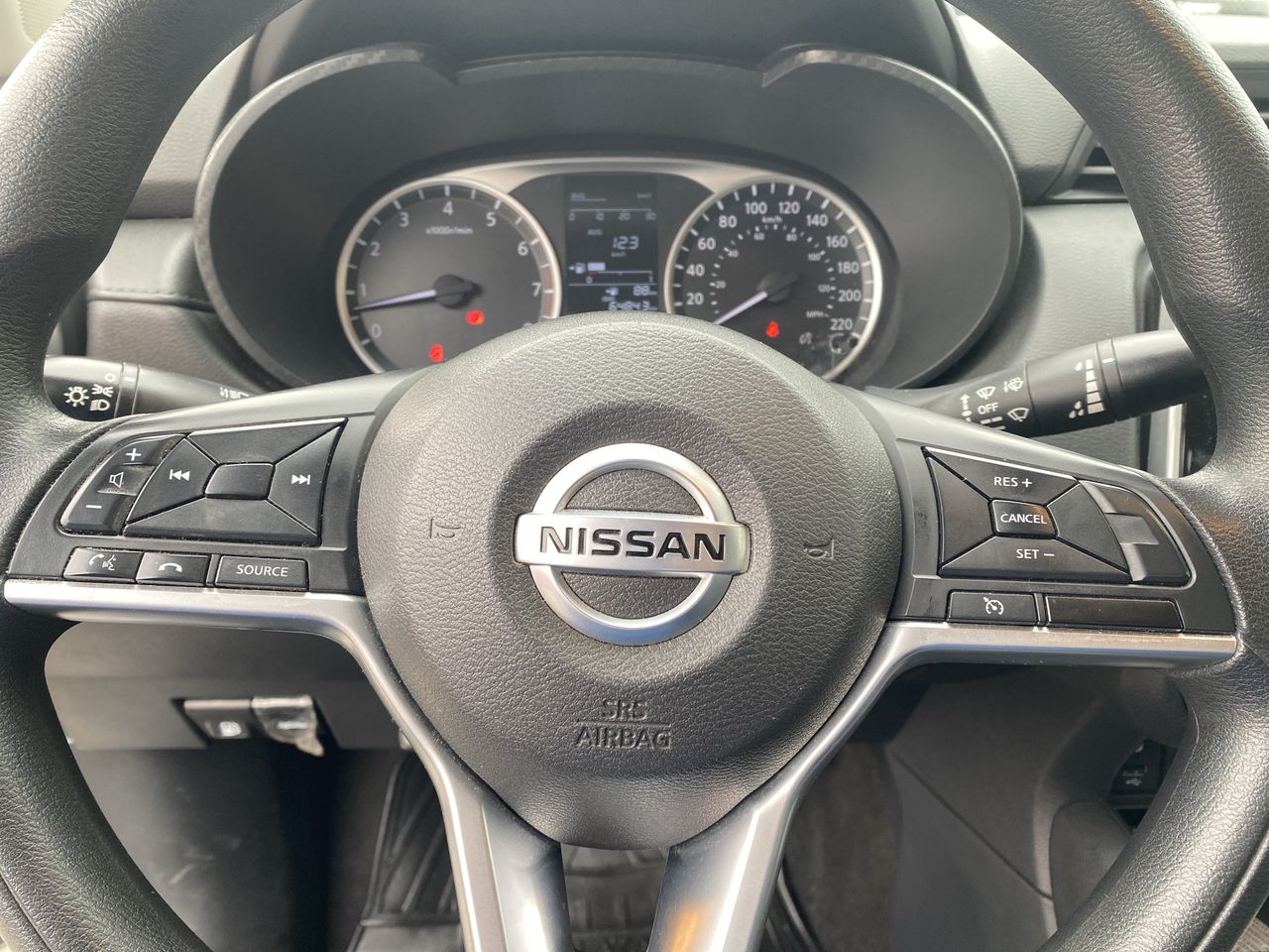 NISSAN - 17