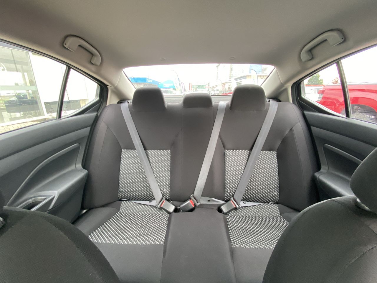 NISSAN - 5