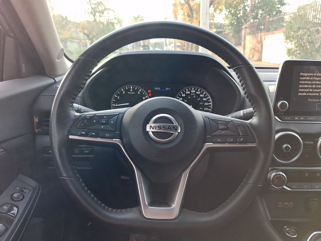 NISSAN - 16