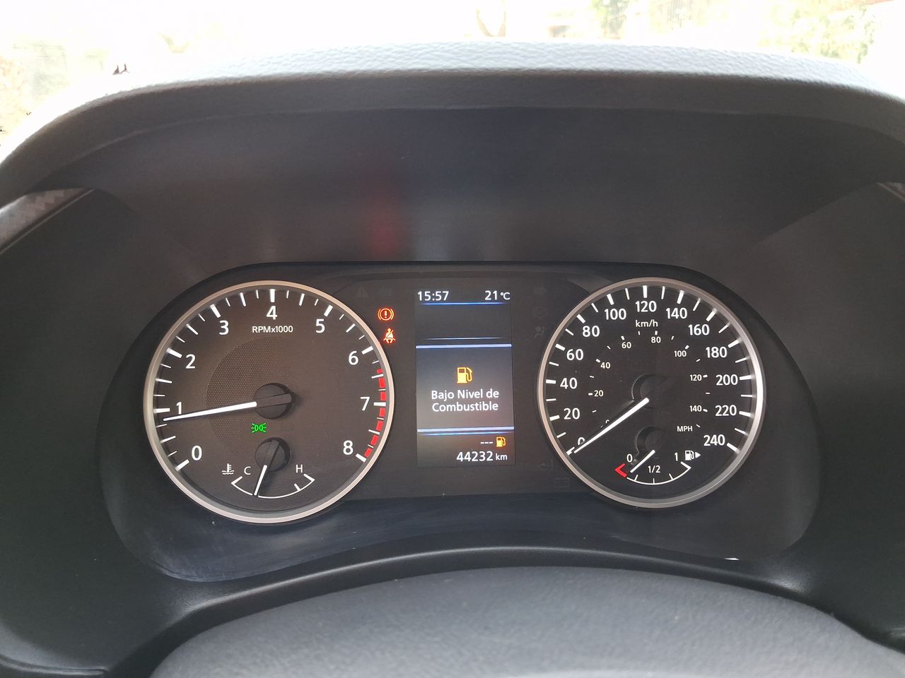 NISSAN - 18