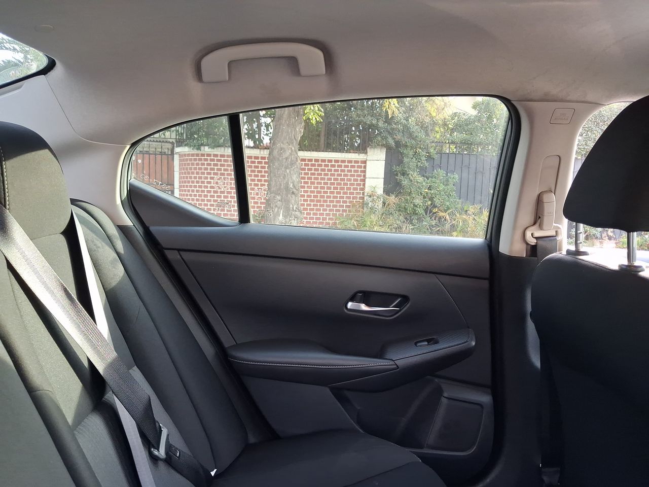 NISSAN - 5