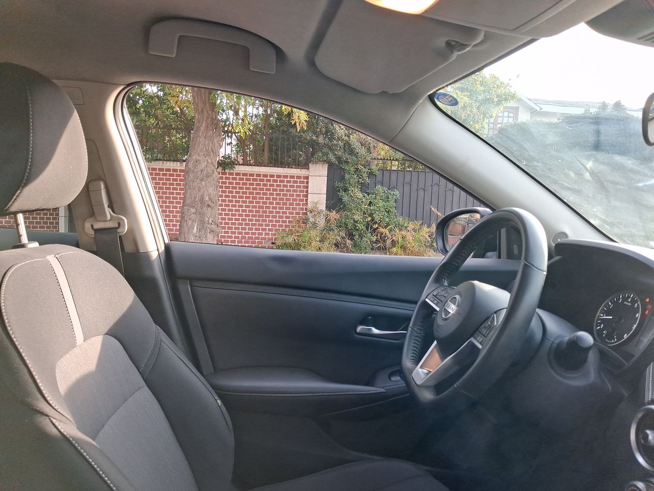 NISSAN - 6