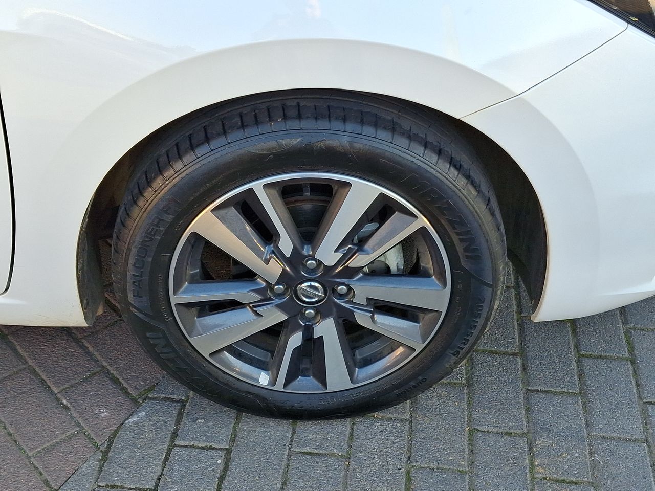 NISSAN - 17