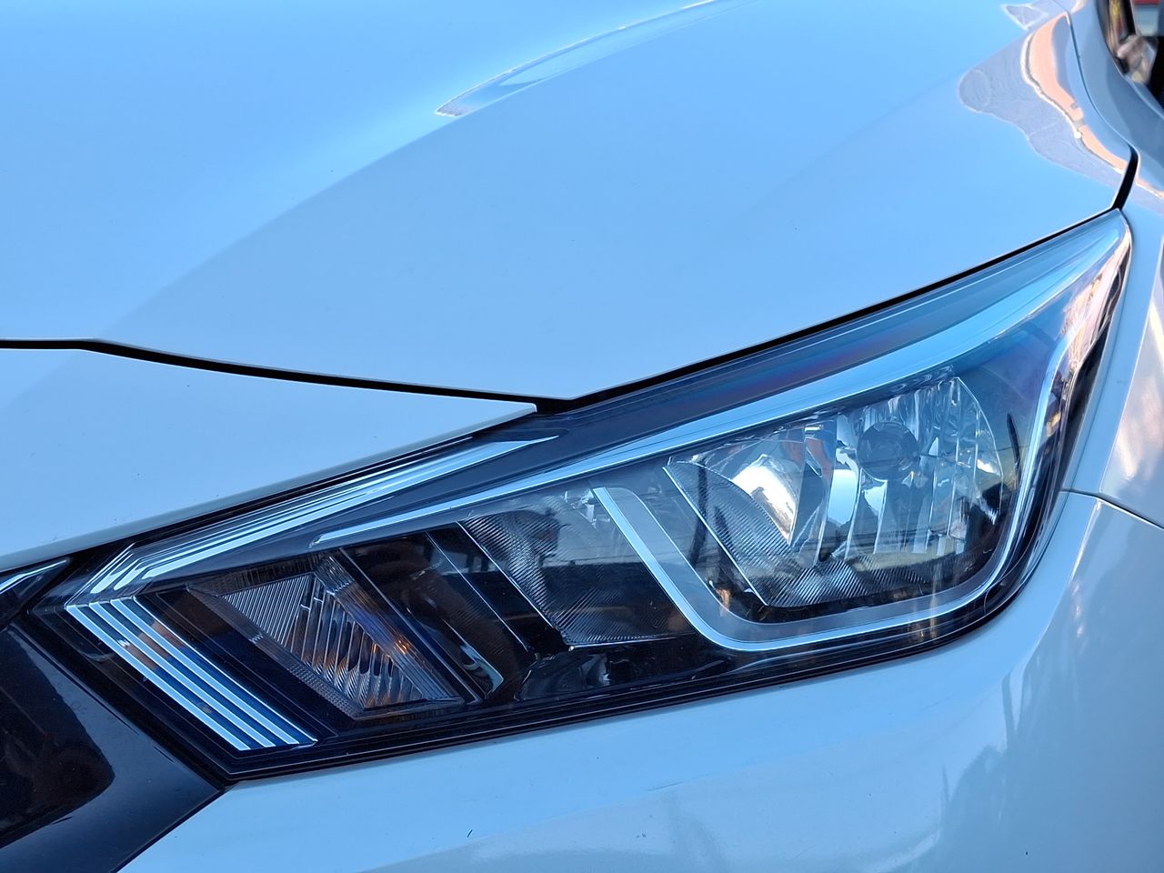 NISSAN - 18