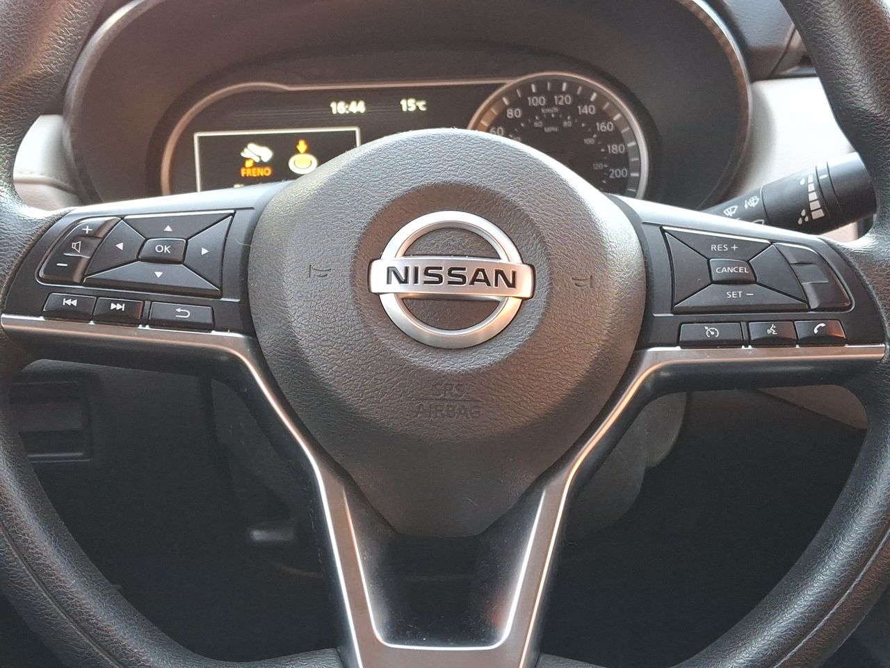 NISSAN - 25