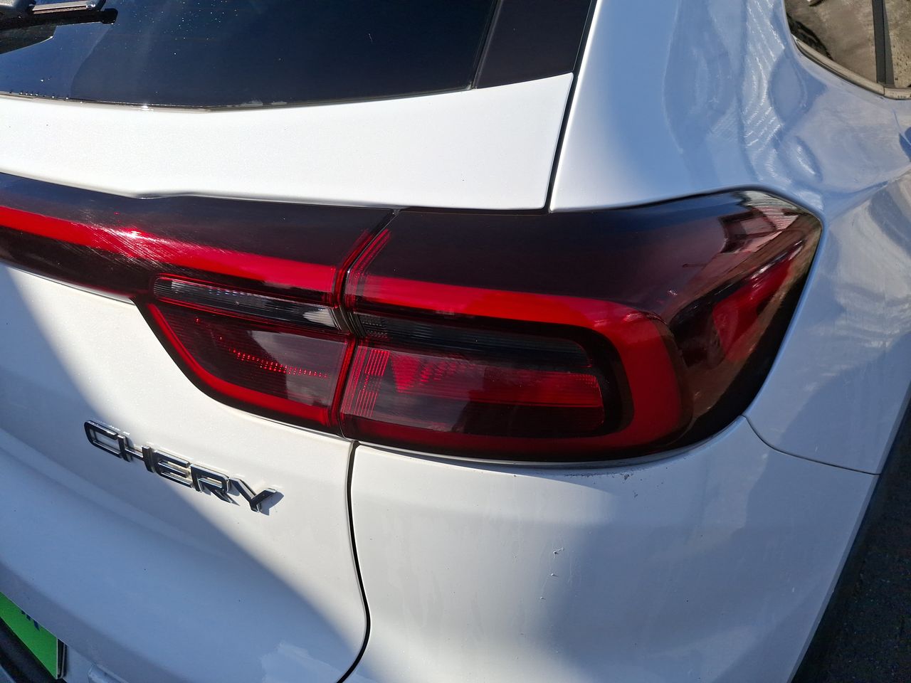 Chery Tiggo 8 — foto 12 de 28
