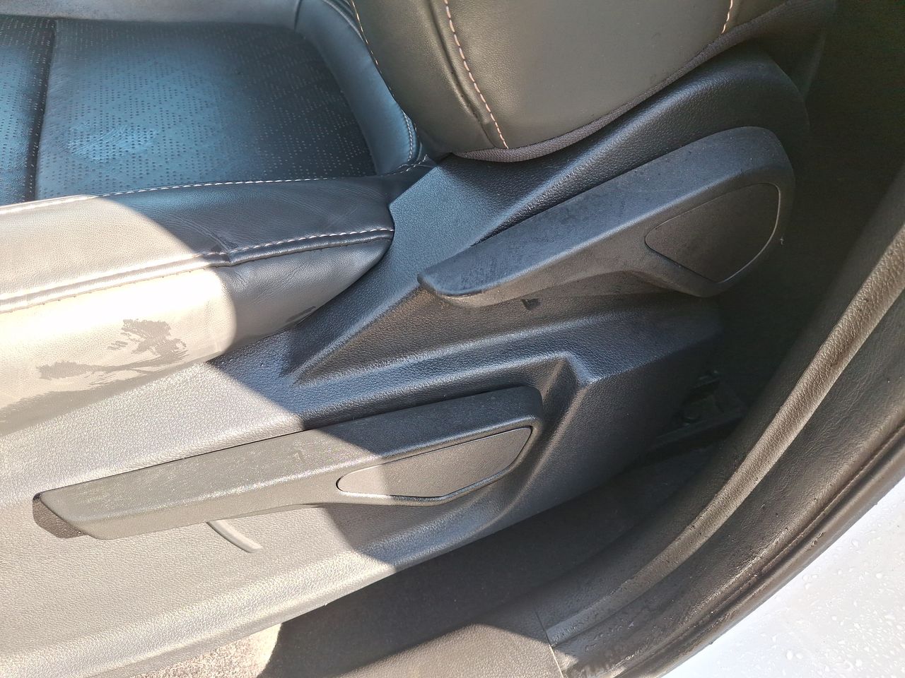 Chery Tiggo 8 — foto 15 de 28