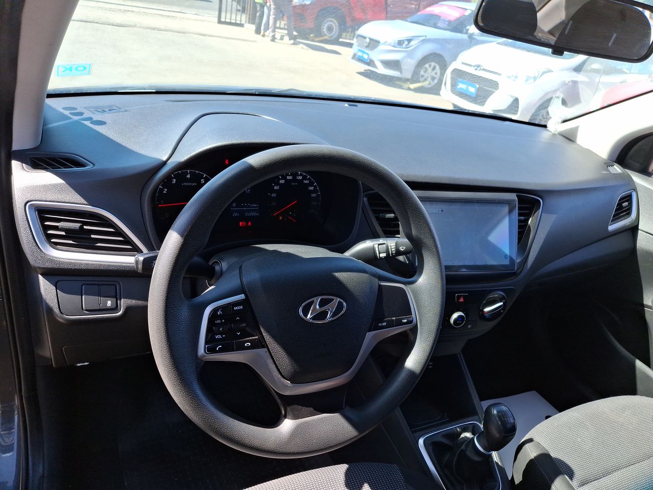 HYUNDAI - 14