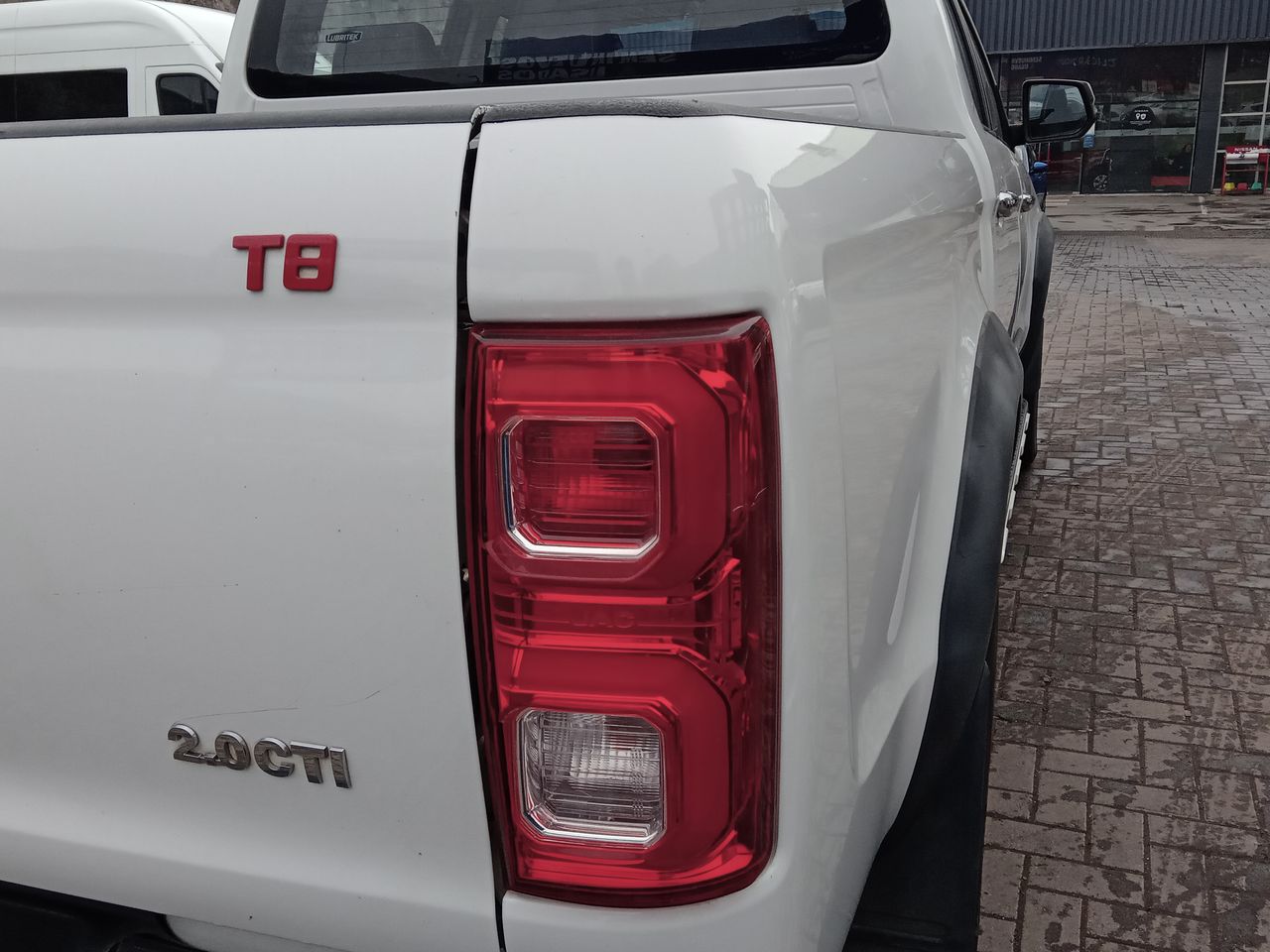 JAC - 10