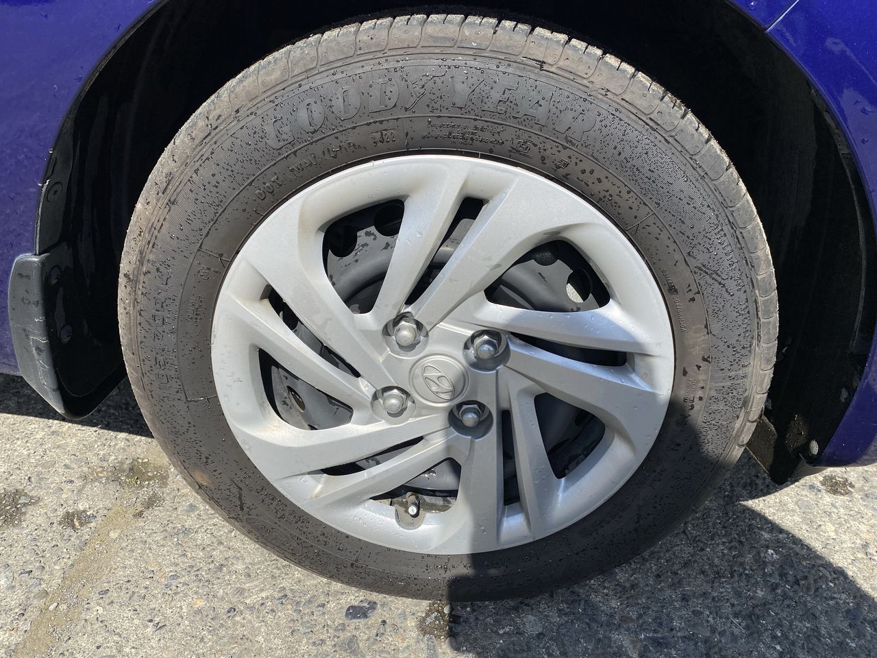 HYUNDAI - 17