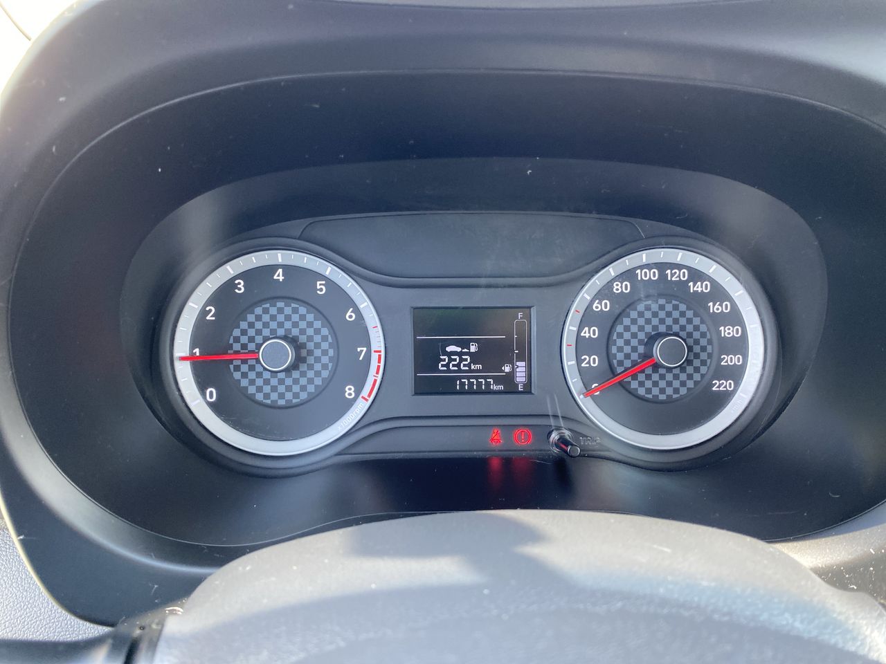 HYUNDAI - 27