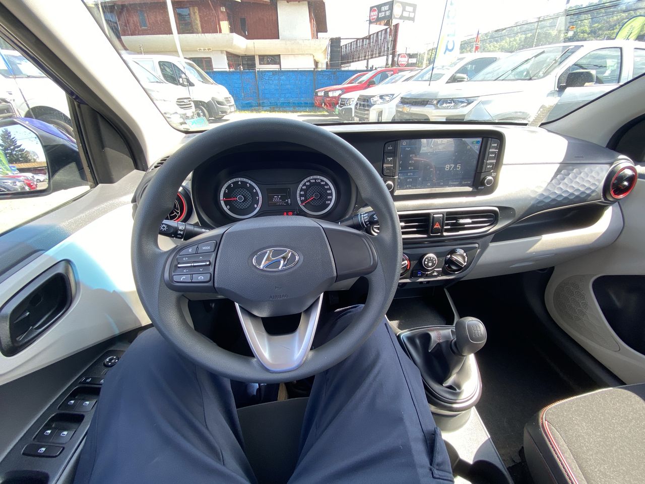 HYUNDAI - 32