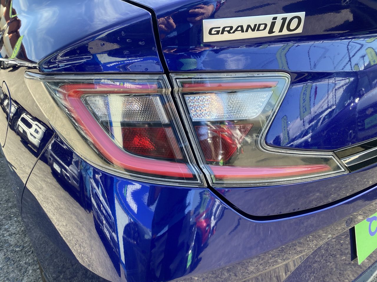 HYUNDAI - 20