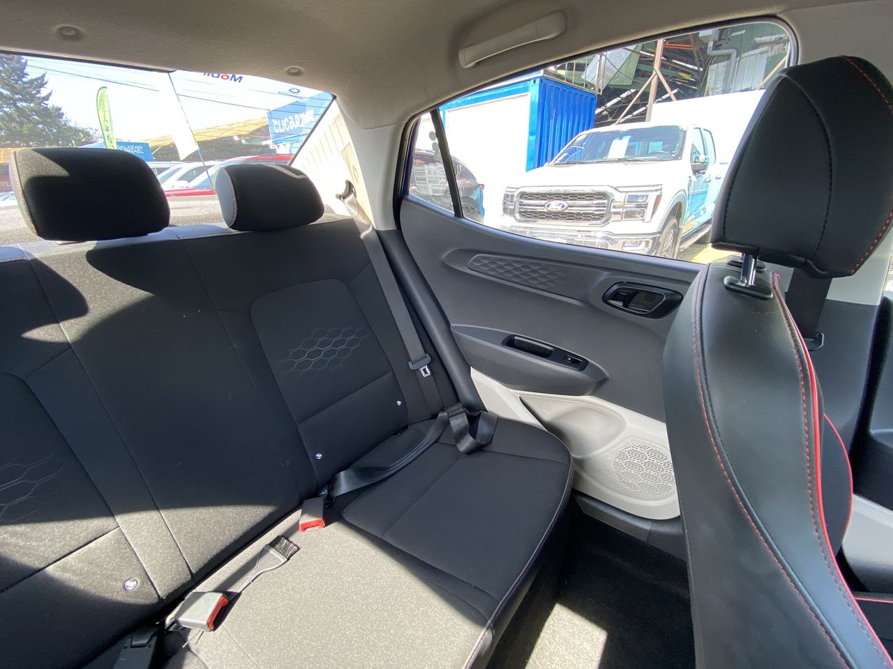 HYUNDAI - 14