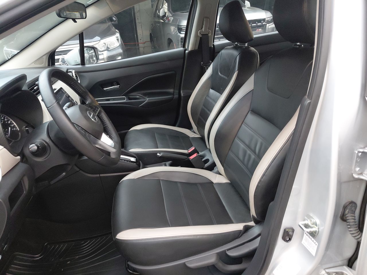 NISSAN - 6