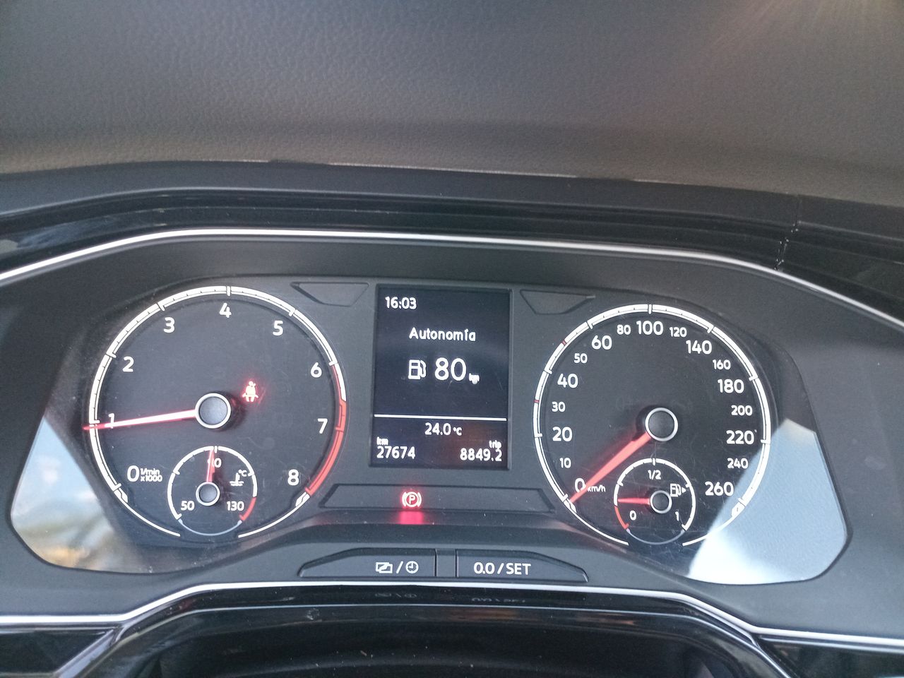 VOLKSWAGEN - 26