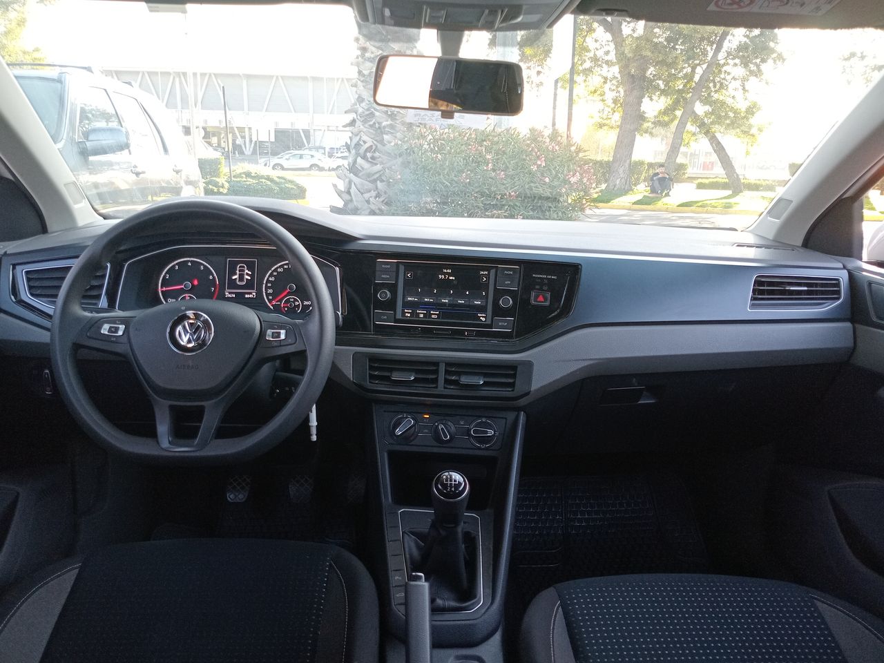 VOLKSWAGEN - 31
