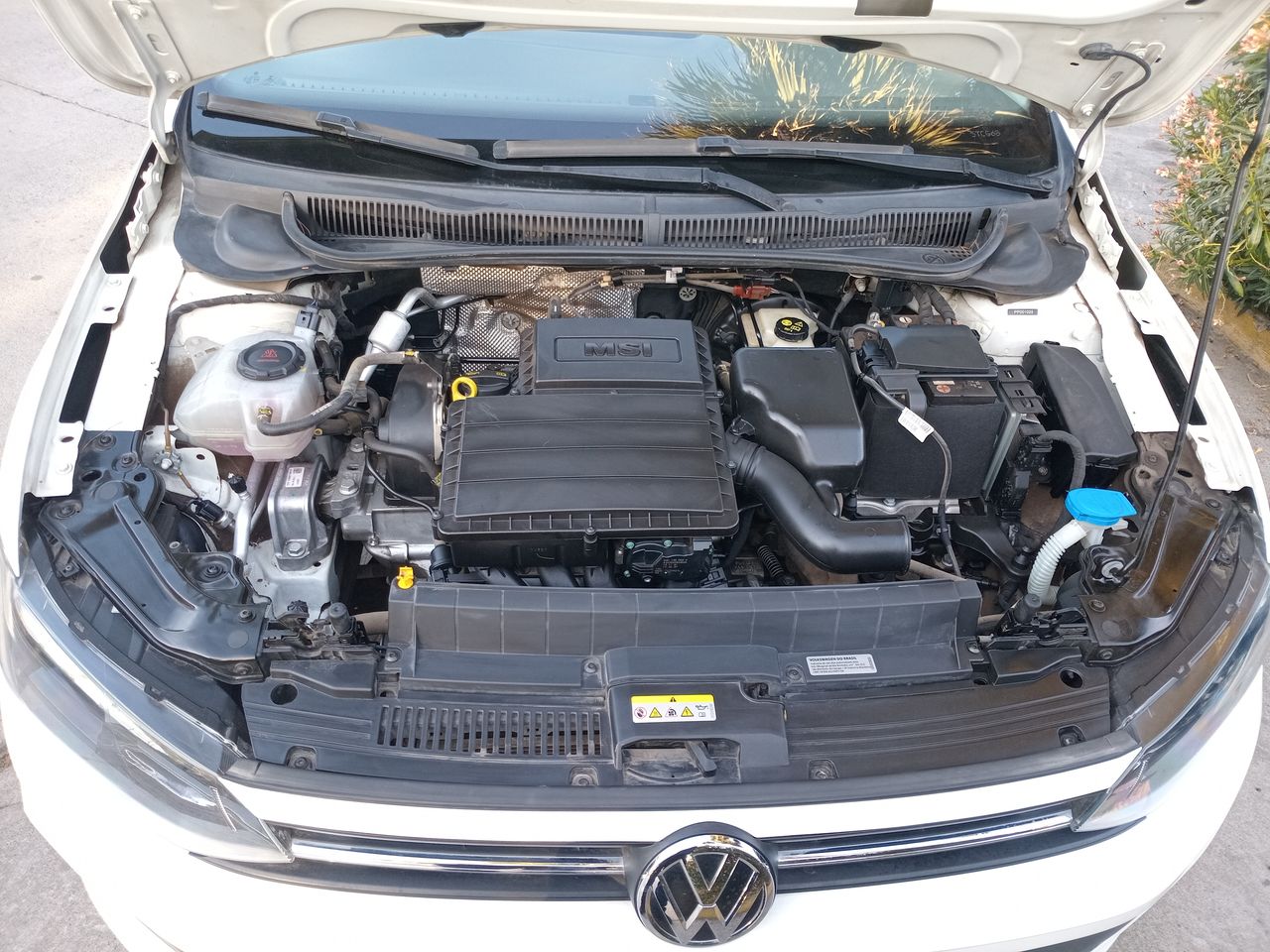 VOLKSWAGEN - 16
