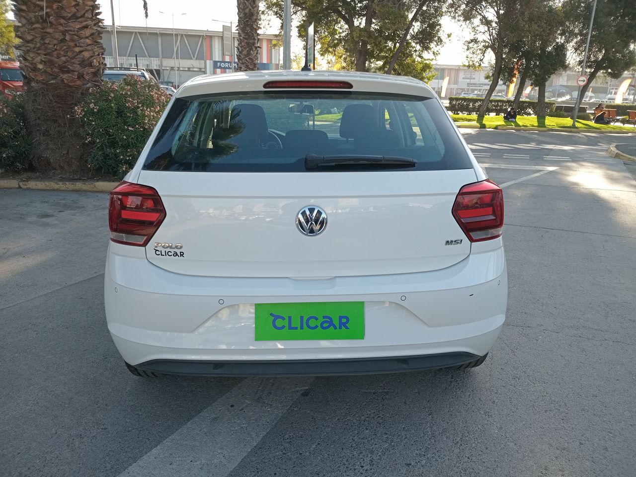 VOLKSWAGEN - 6