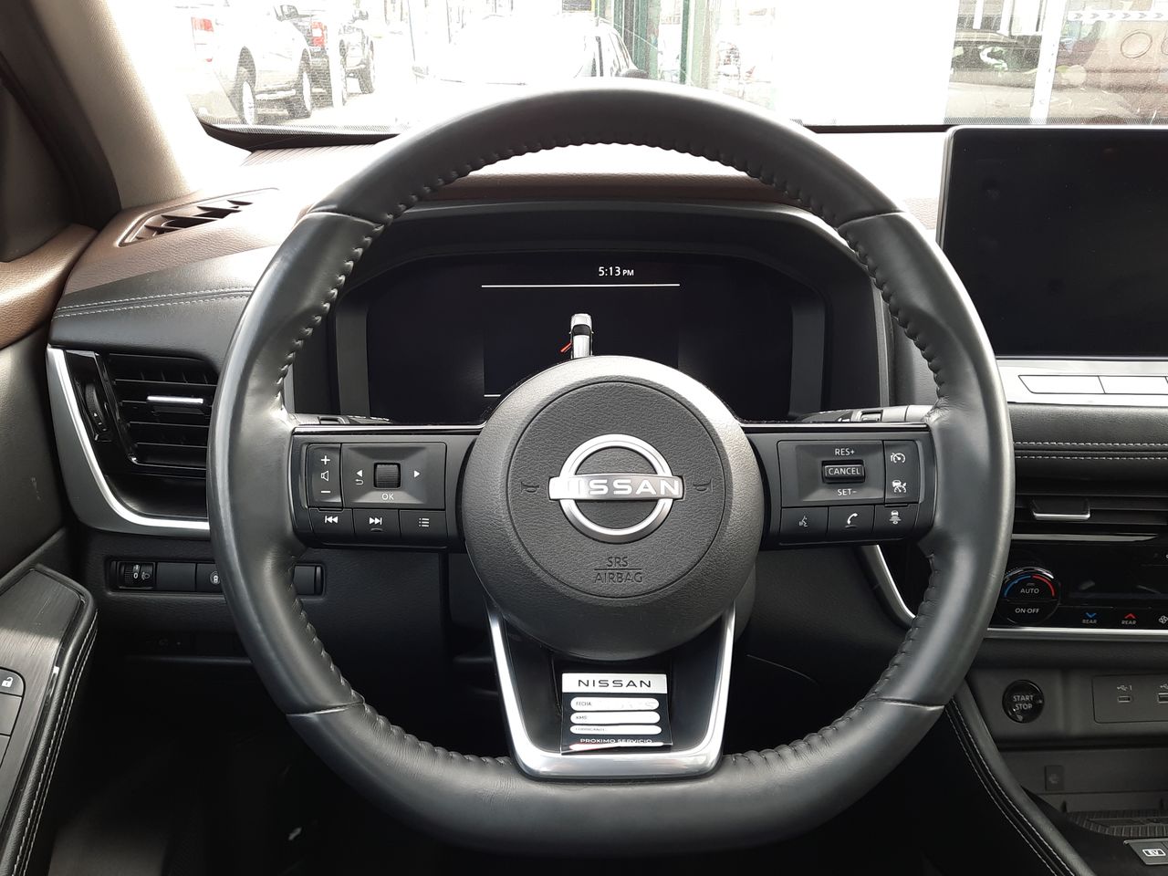 NISSAN - 26