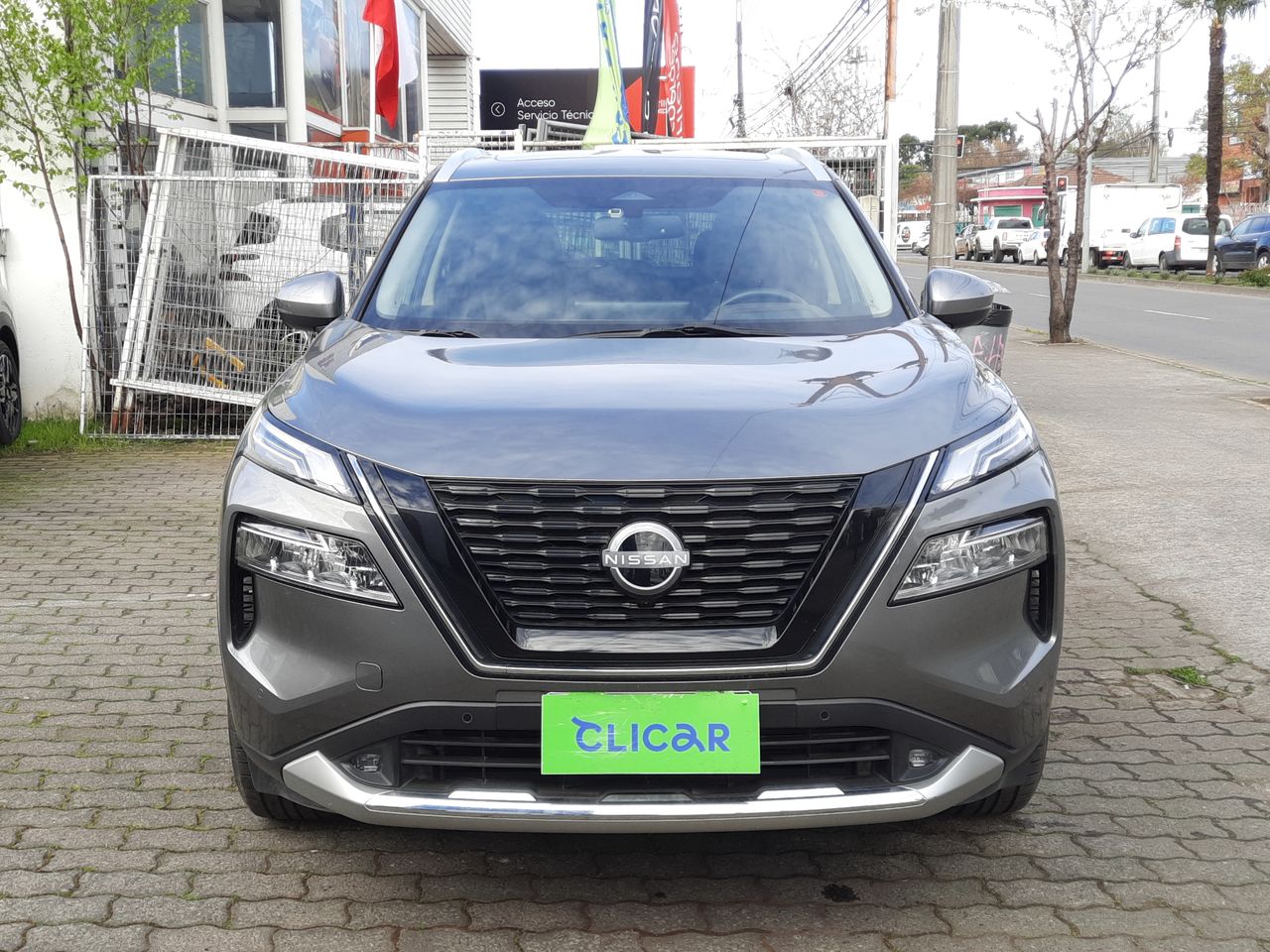 NISSAN - 2