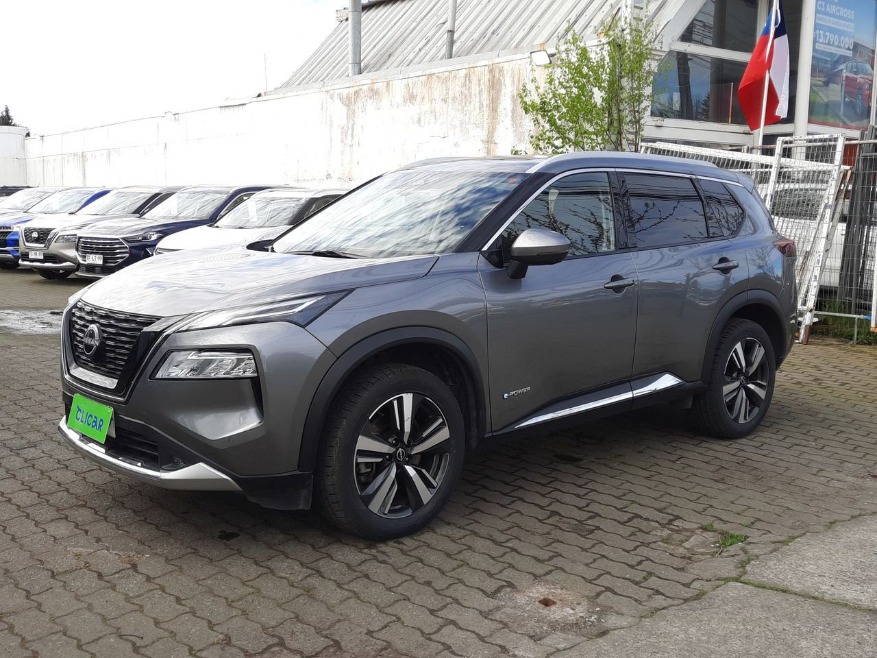 NISSAN - 3