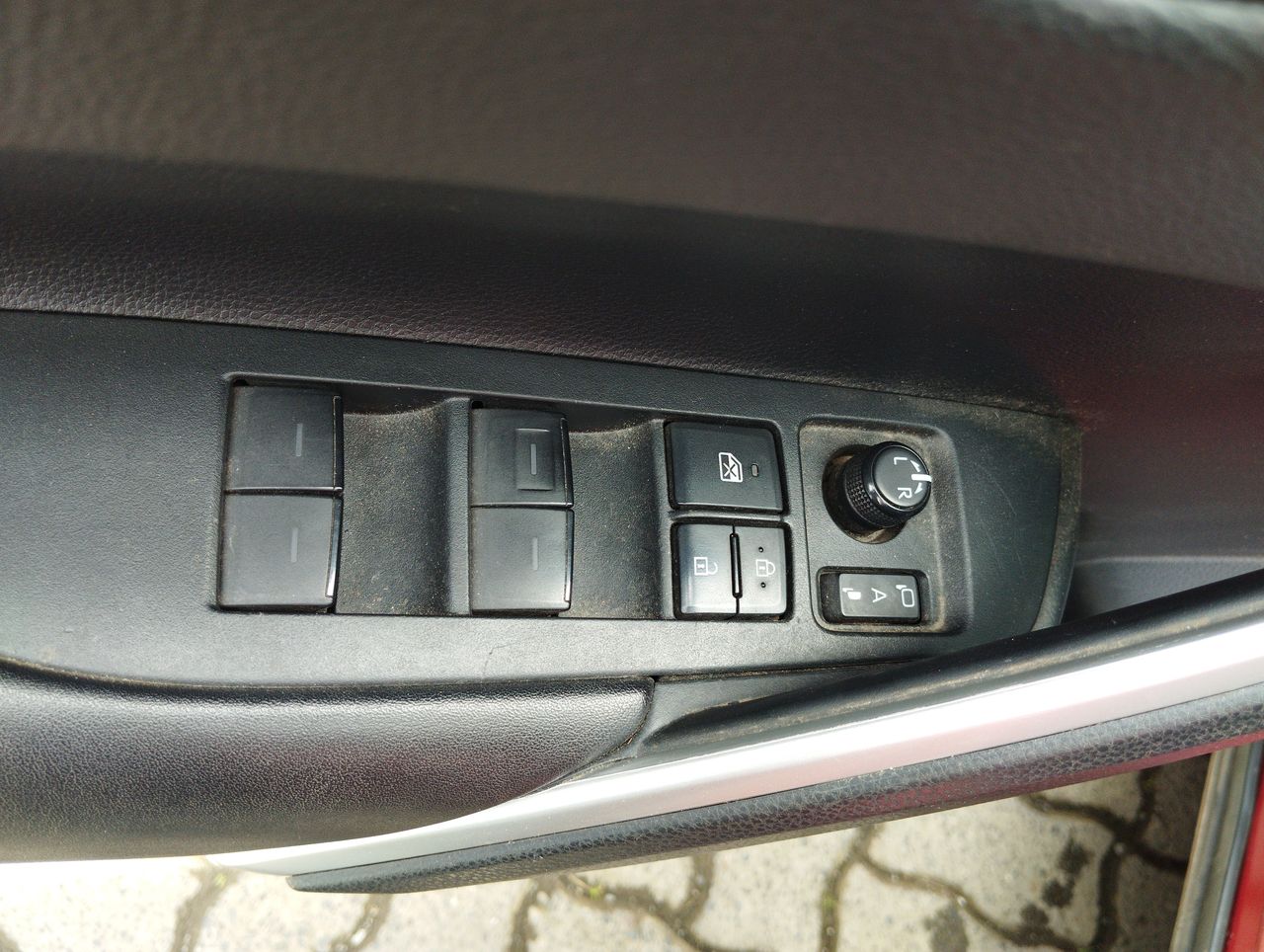TOYOTA - 22