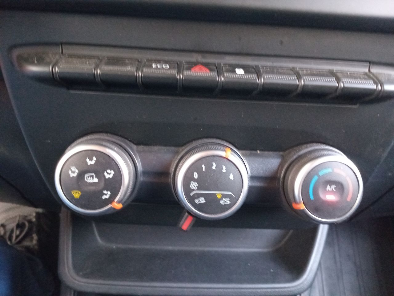 RENAULT - 26