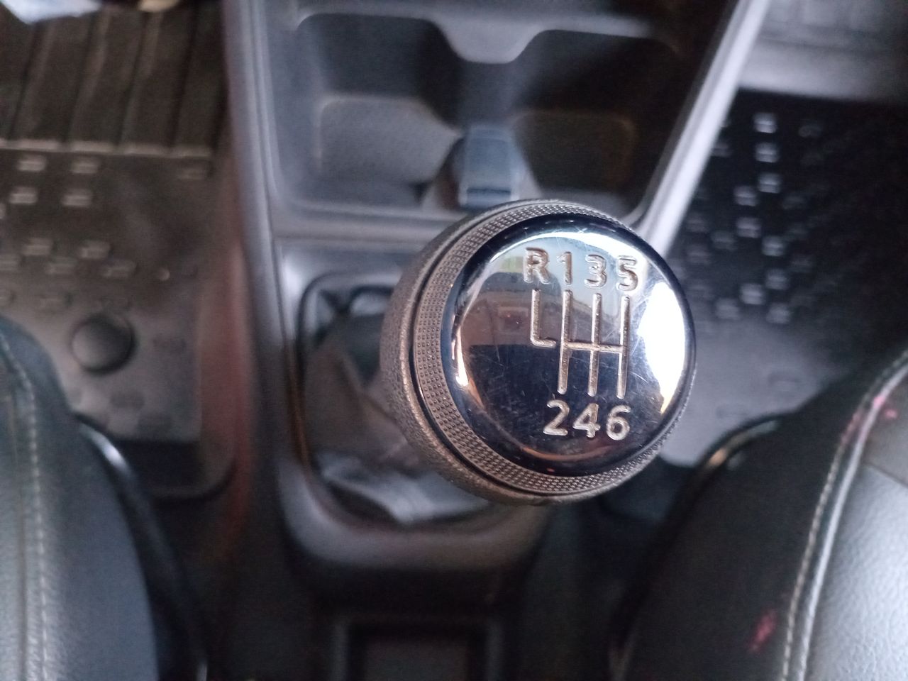 RENAULT - 27