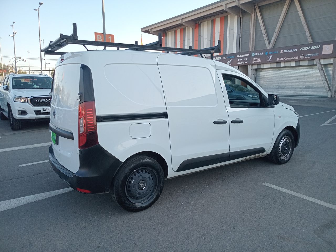 RENAULT - 7