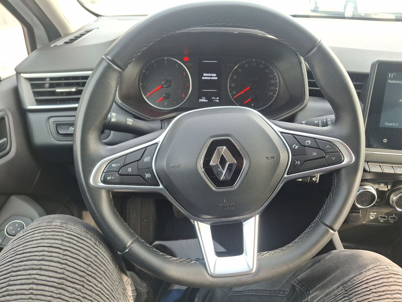 RENAULT - 23