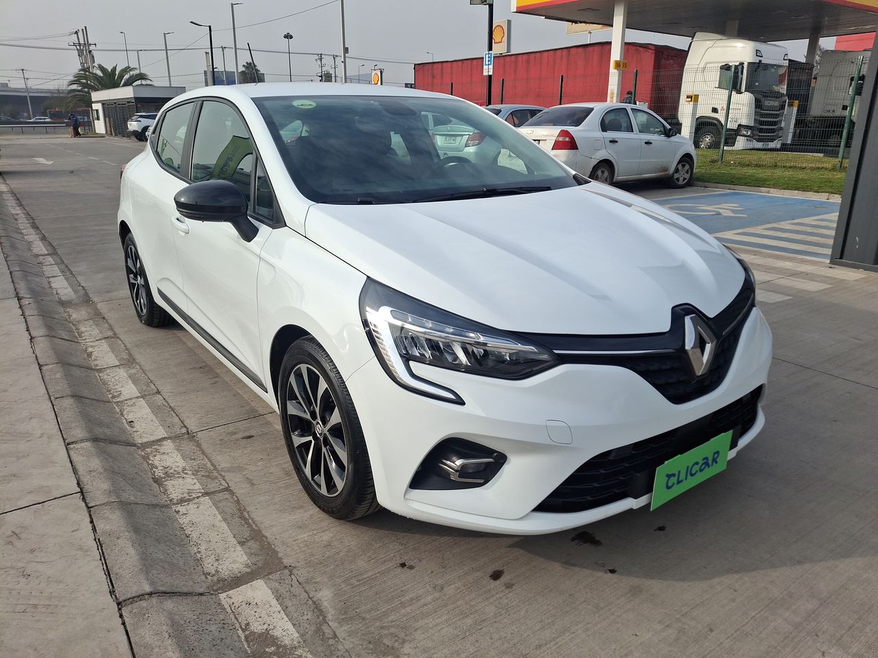 RENAULT - 1