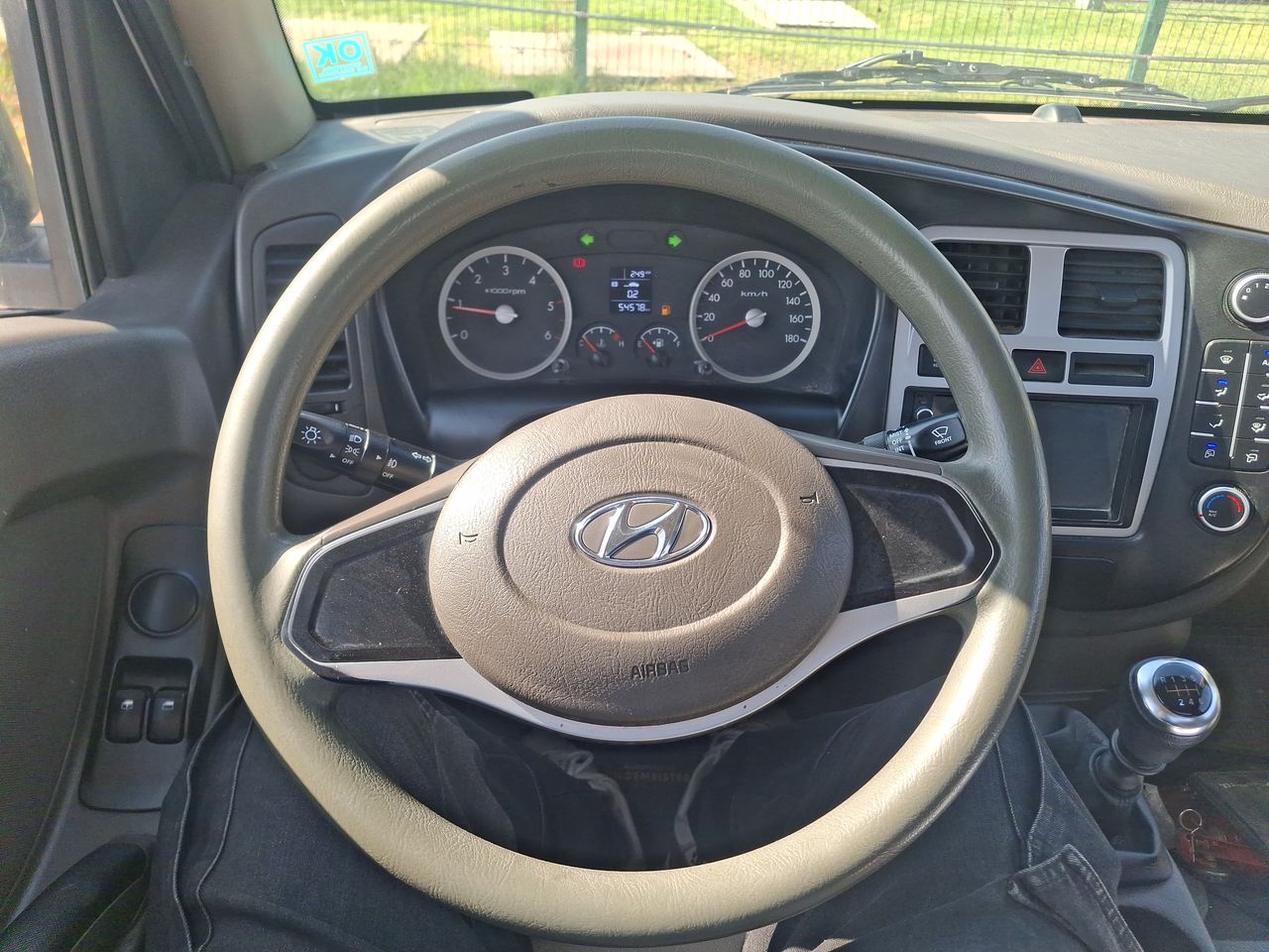 HYUNDAI - 20