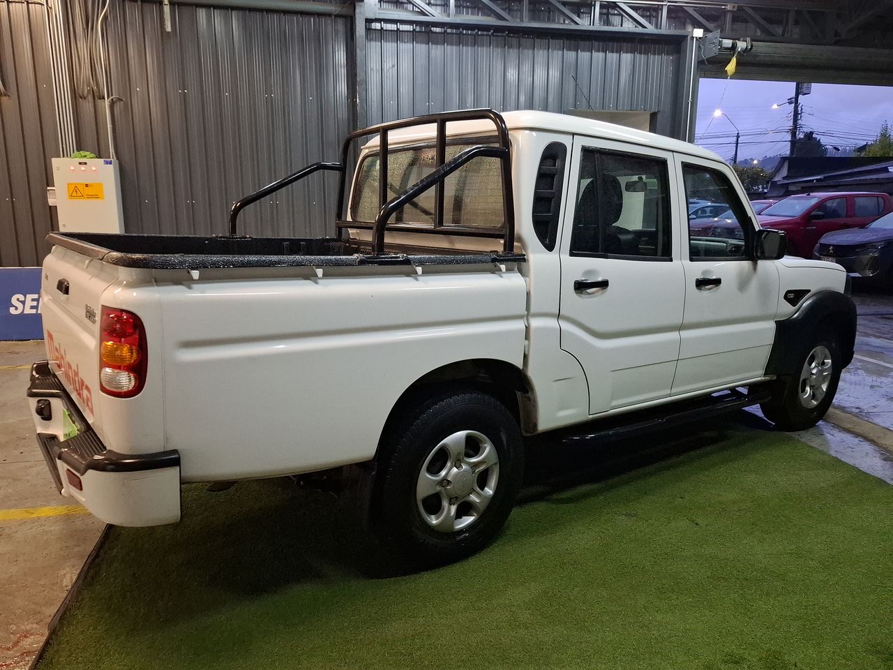 MAHINDRA - 7