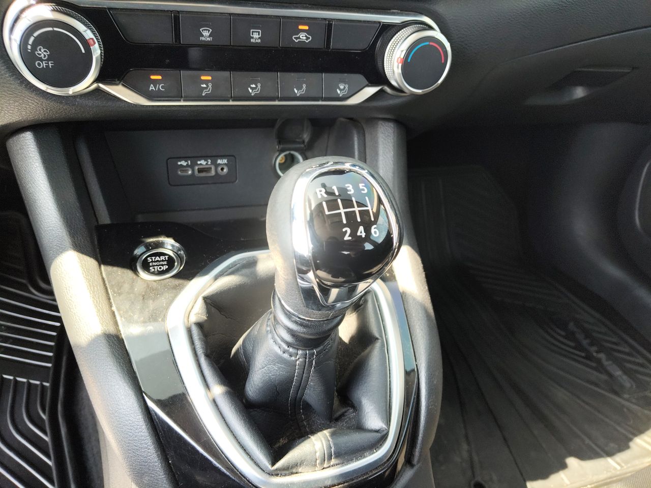 NISSAN - 22