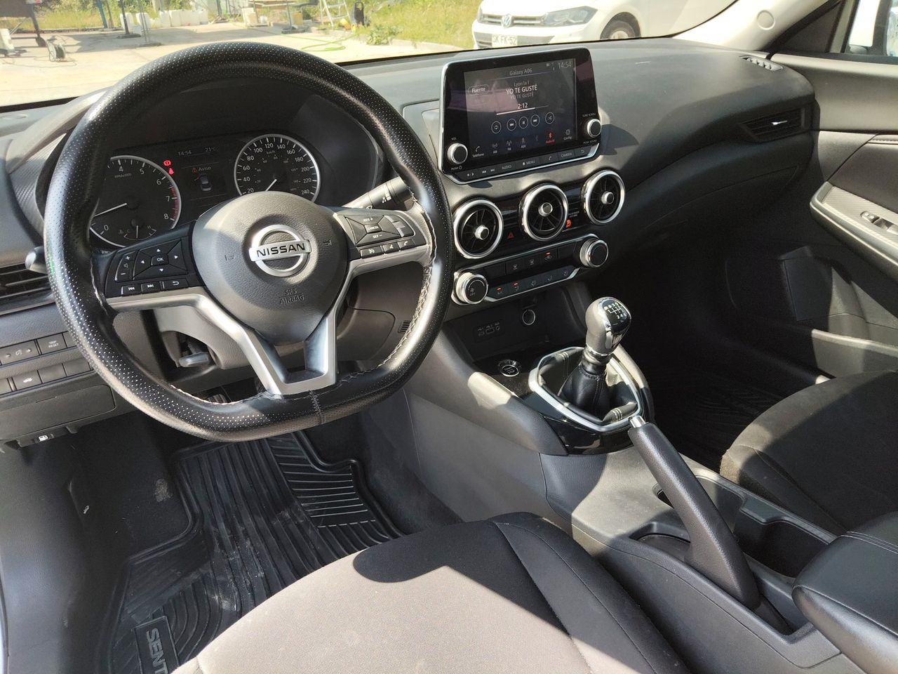 NISSAN - 23