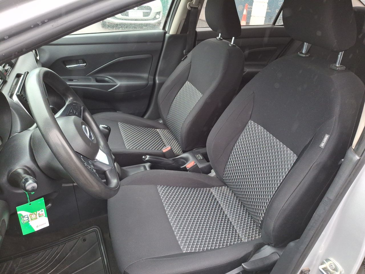 NISSAN - 21