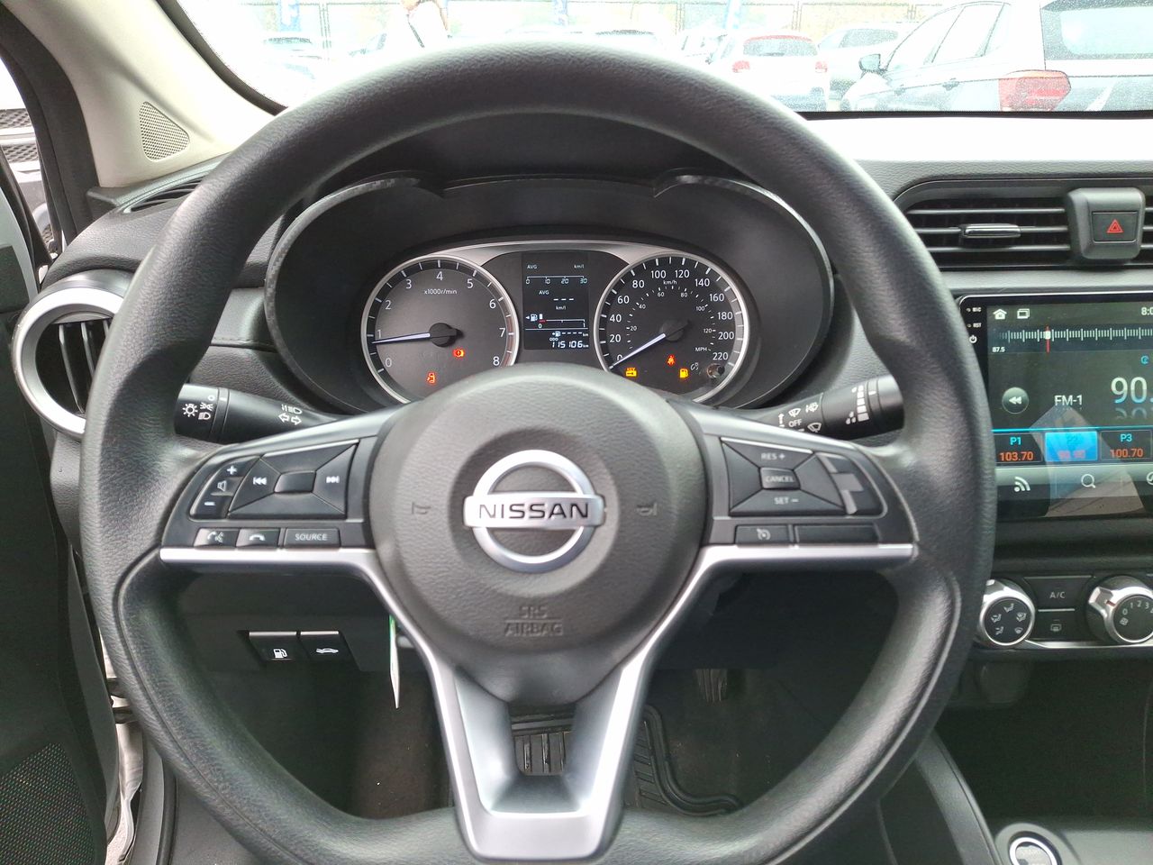 NISSAN - 22