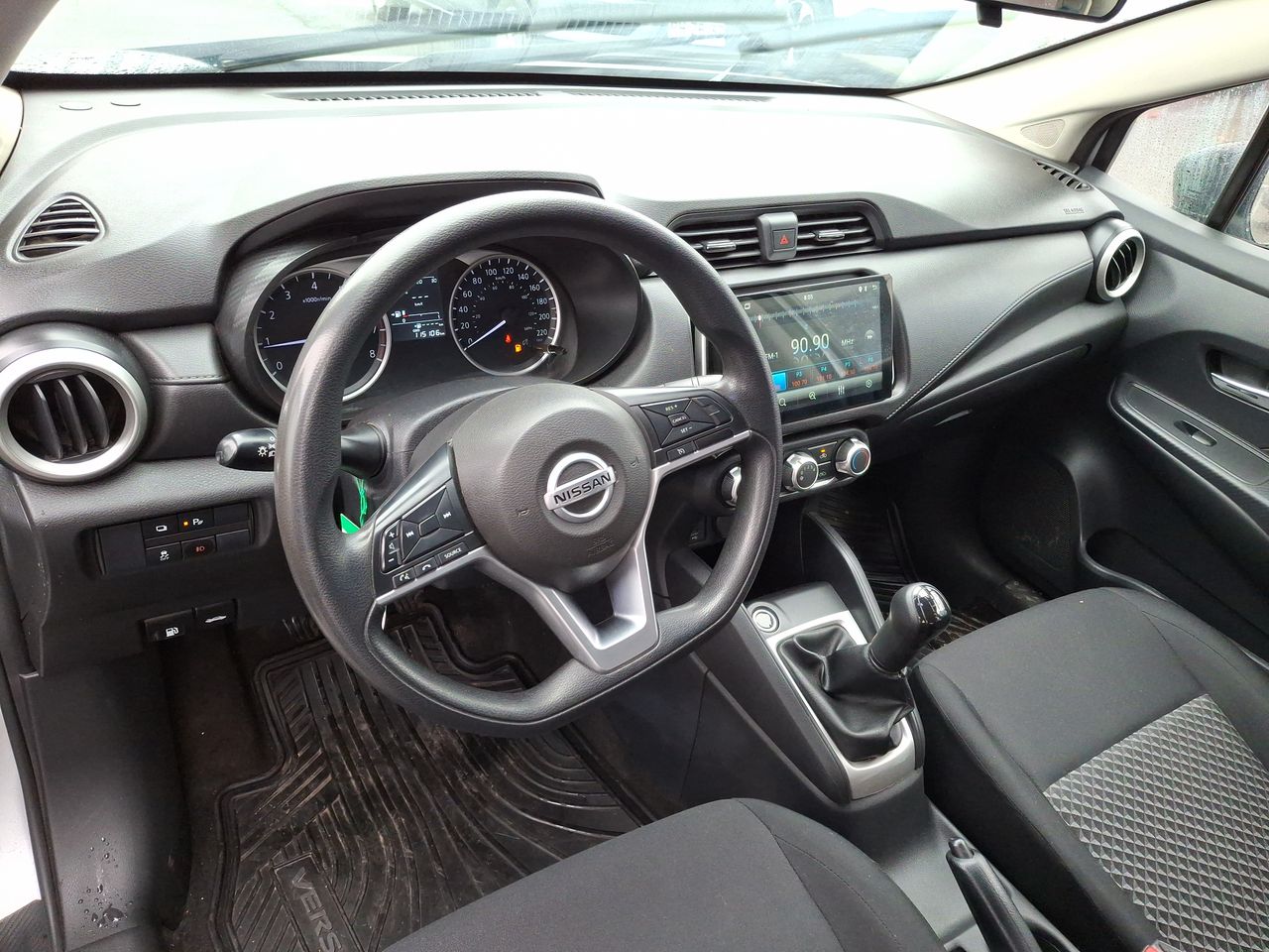 NISSAN - 13