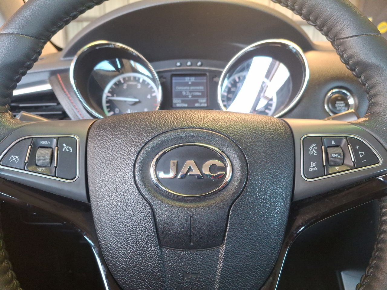 JAC - 26