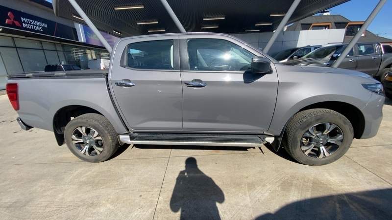 MAZDA - 3