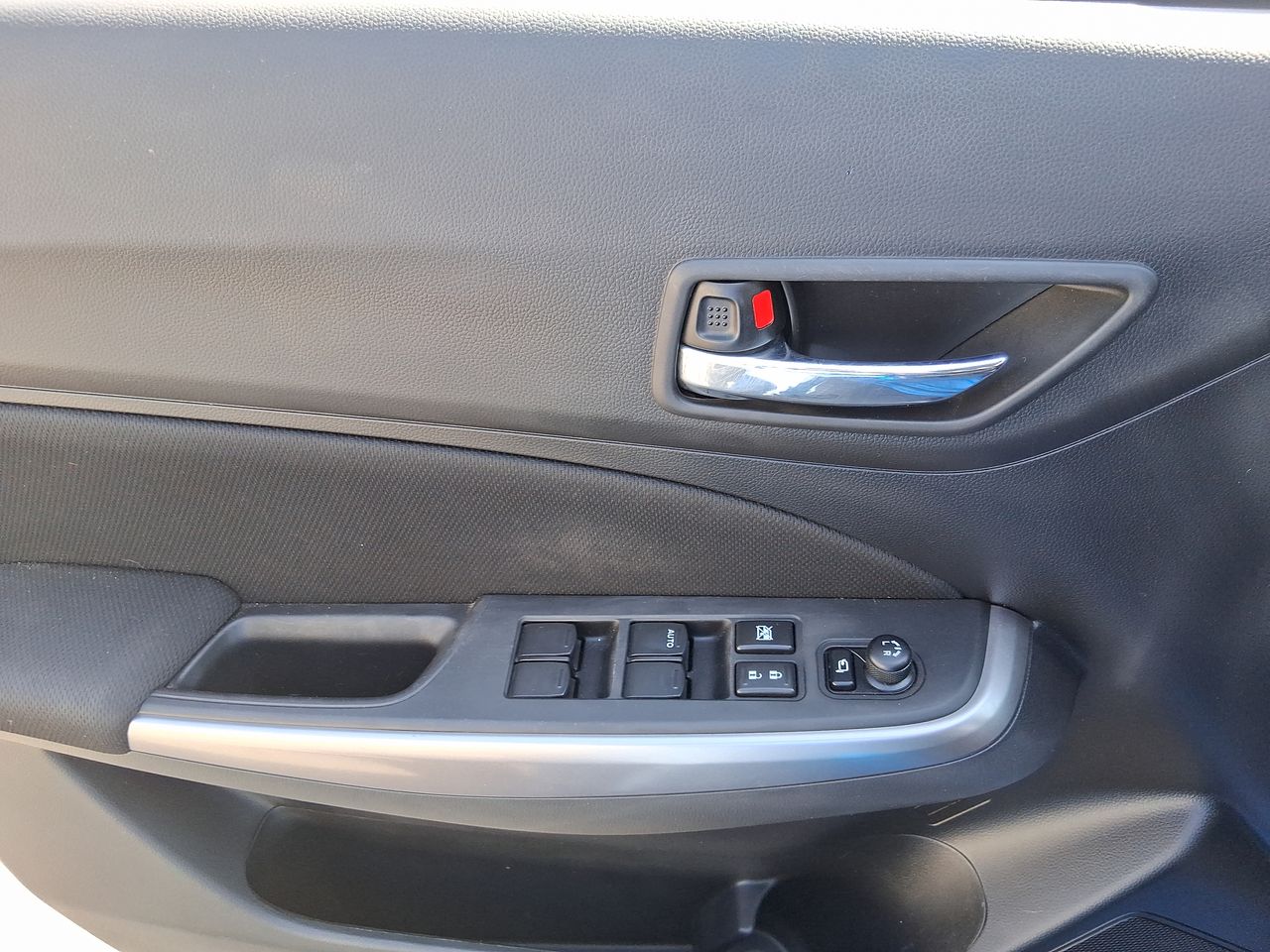 SUZUKI - 18