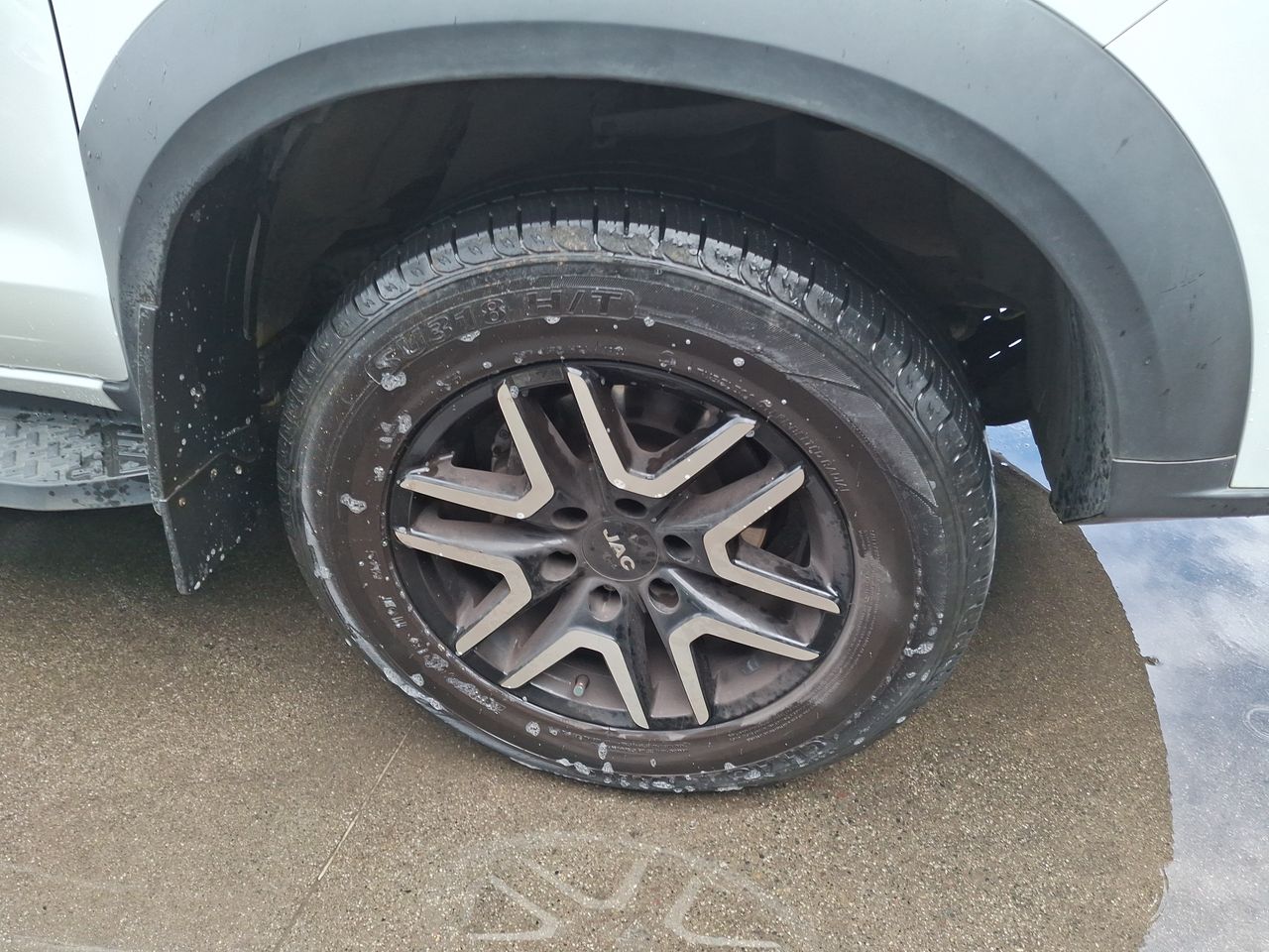 JAC T8 — foto 8 de 26